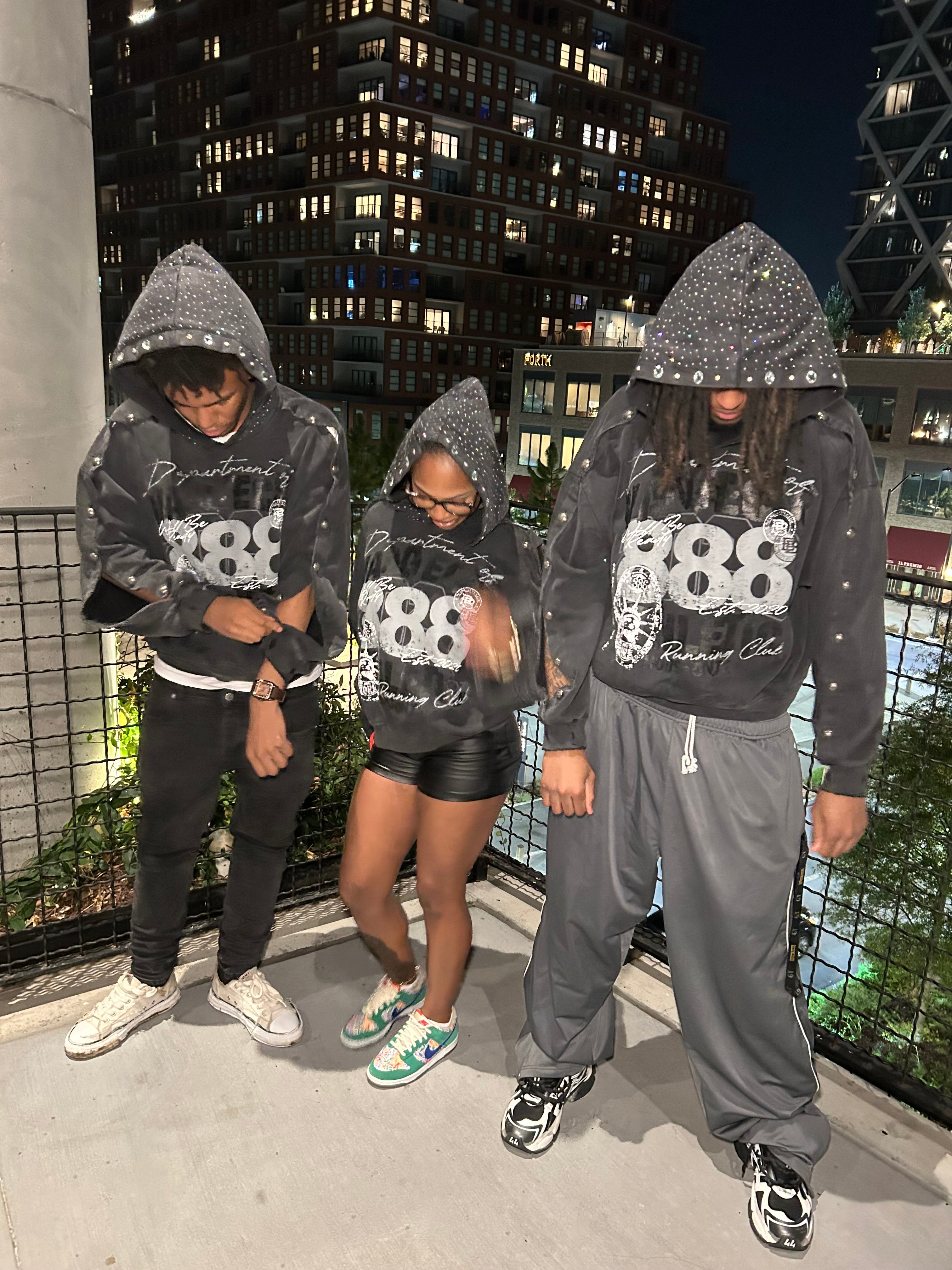 VANTECK BUTTON RHINESTONE 888 HOODIE