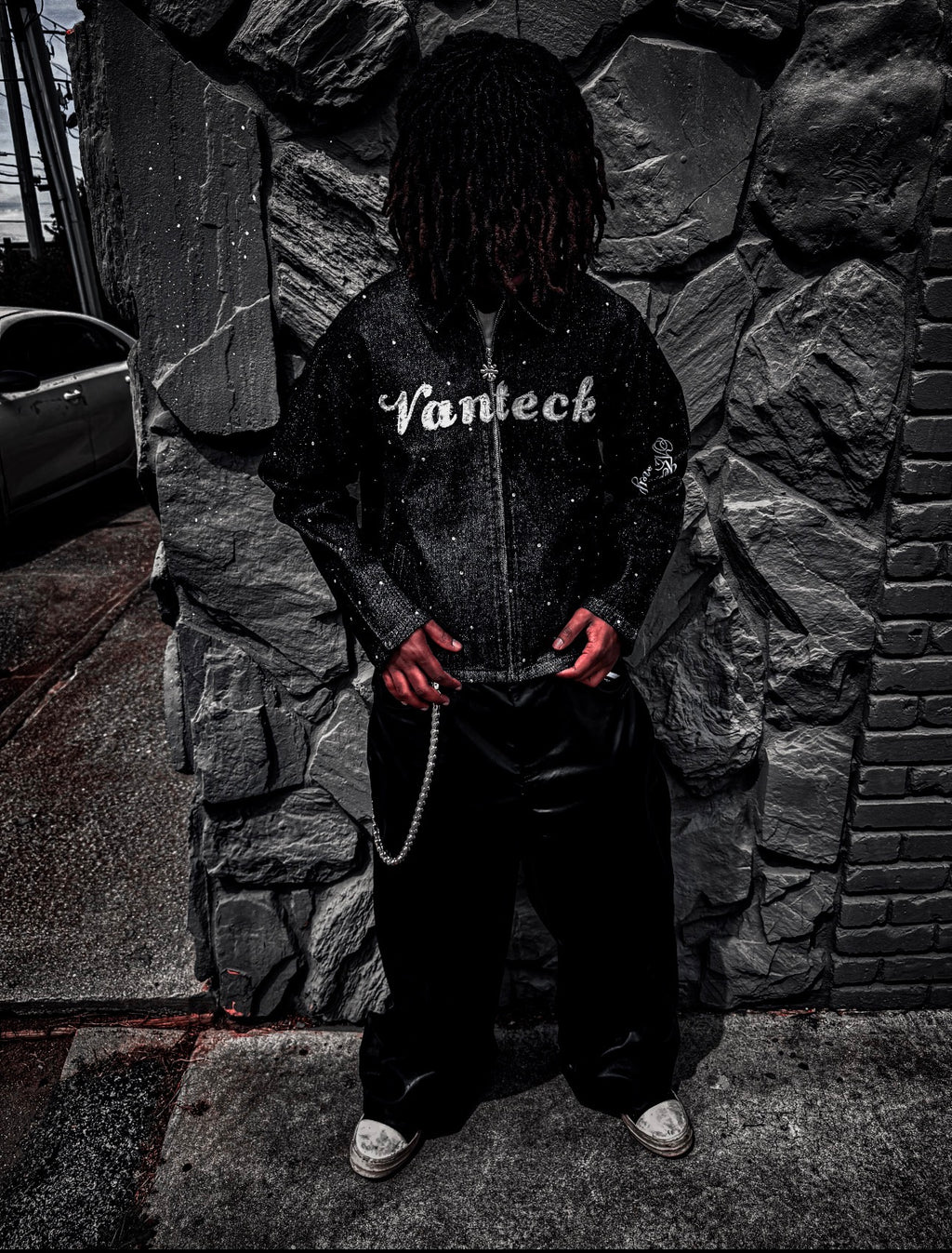 VANTECK ON MY DEN!M